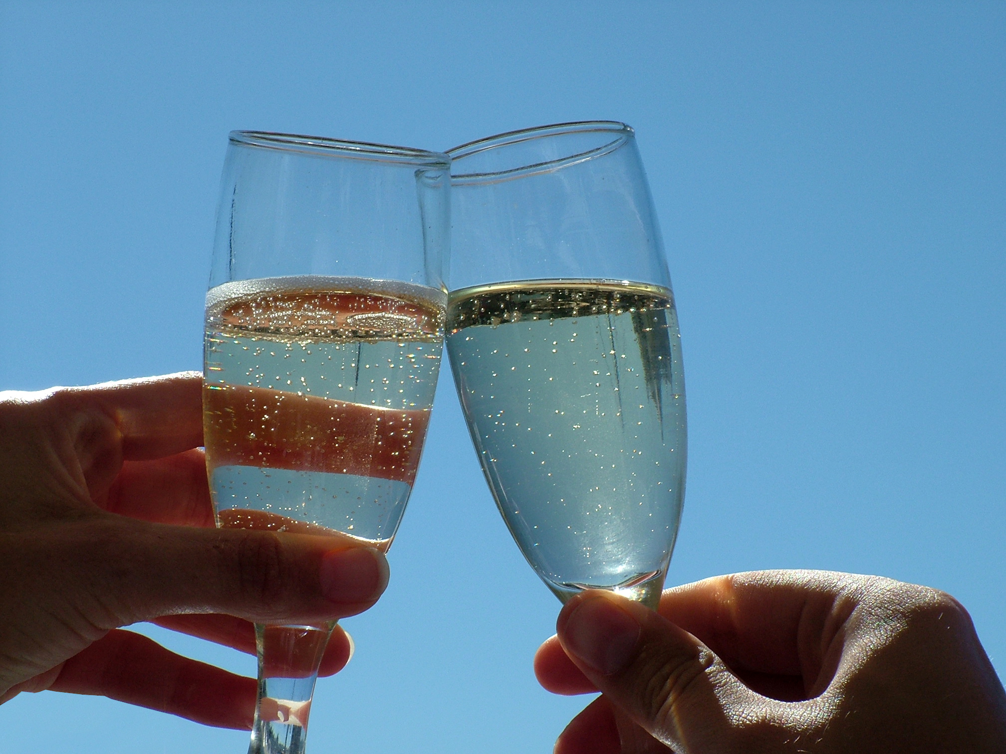 cheers-chambagne-glasses